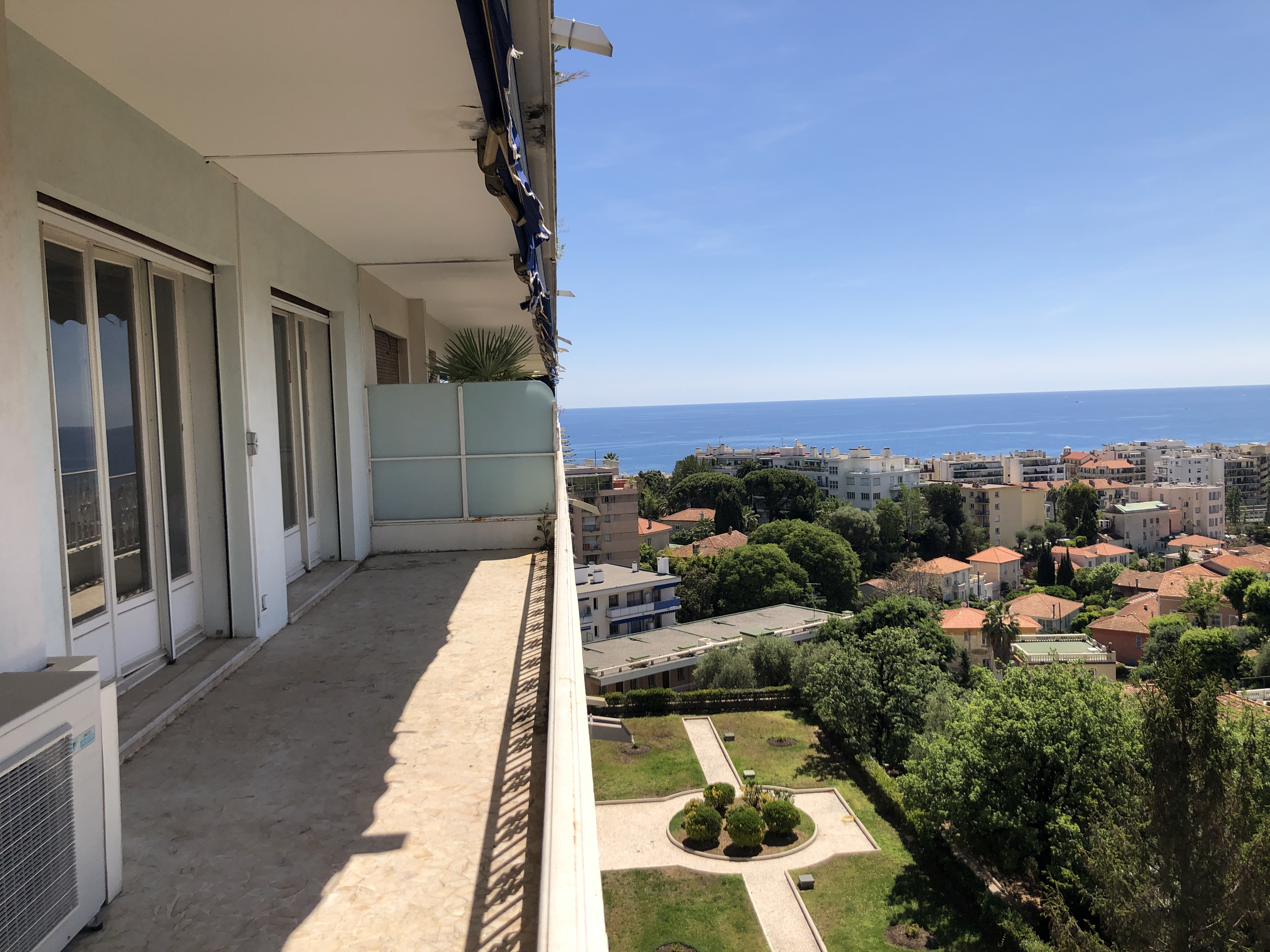 Appartement 3 PIECES Terrasse 